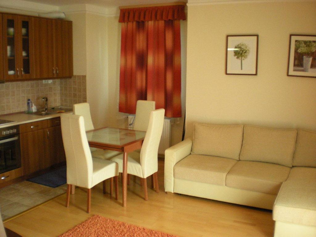 Apartman Golf Lux Buk Bilik gambar